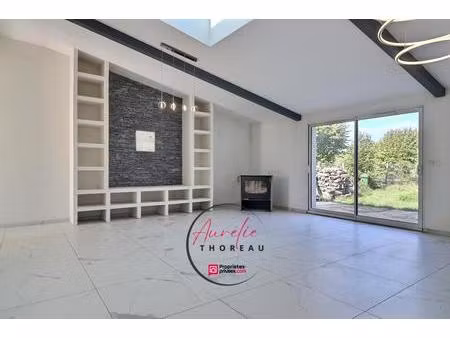 maison spacieuse et lumineuse sur terrain clos