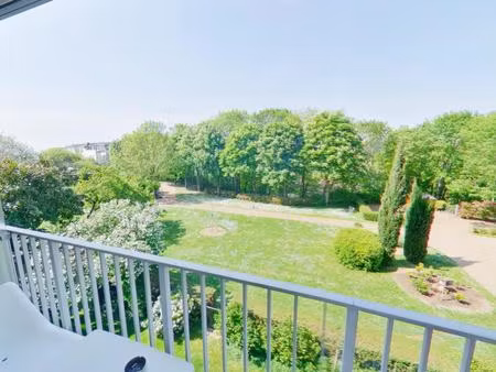 studio meublé avec balcon  quartier calme