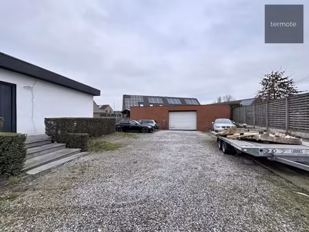 commercieel te huur in sint-eloois-vijve met 3 slaapkamers