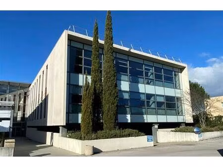 location bureau montpellier 927 m²