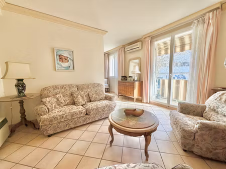 antibes centre ville médiathèque 2/3p de 46 m2