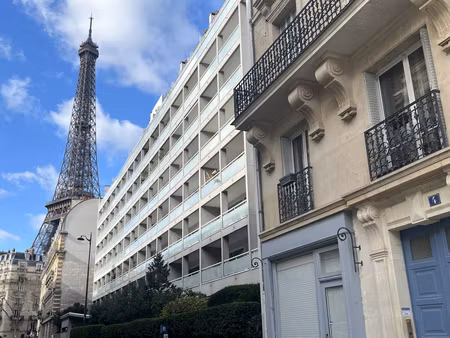 vente f2 au dernier étage d’un immeuble historique ! paris 7ème