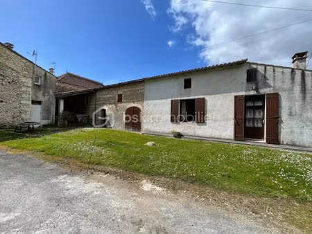 vente maison 2 pièces 96 m² à saint-fort-sur-gironde (17240)  92 500 €