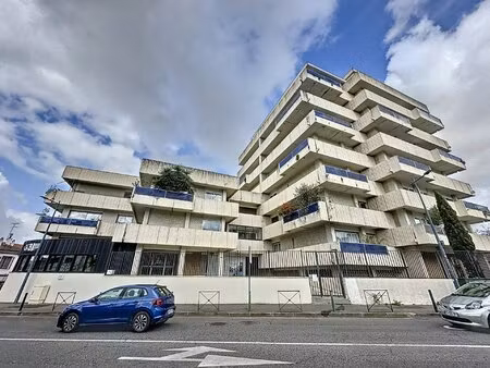 location parking toulouse 31400