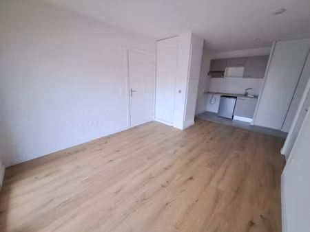 location appartement 2 pièces 37m² bruguieres 31150