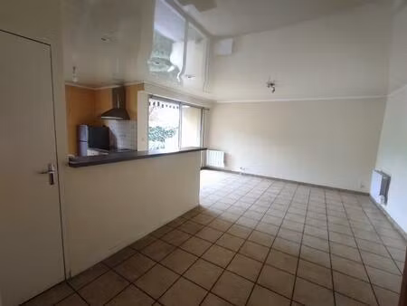 location appartement 2 pièces 50m² millau 12100