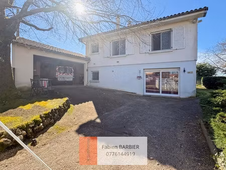 vente maison 6 pièces 137 m² à saint-saviol (86400)  138 000 €