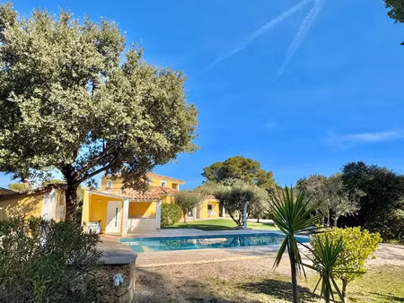 vente maison 6 pièces 186 m² cornillon-confoux (13250)