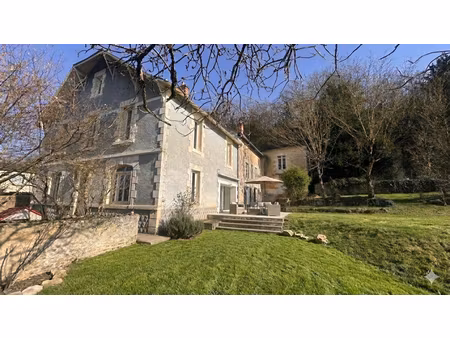 achat maison 9 pièces 195m²