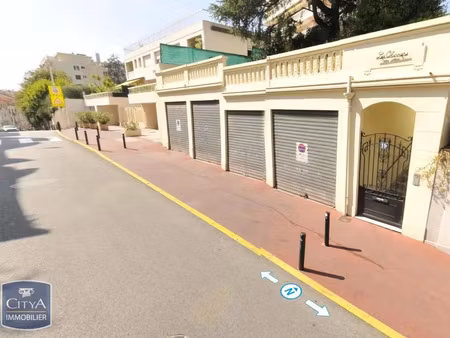 parking à louer - cannes (06) - 130€
