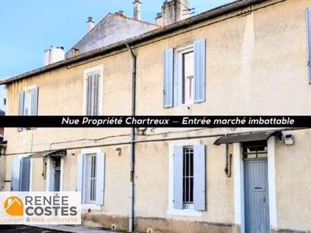 vente en nue propriété - f66 ans - marseille (13004)