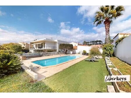 199 m² | maison d’architecte | piscine 12 m | 4 chambres | garage