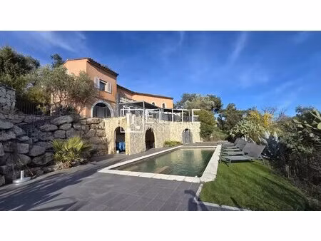 maison 6 pièces 218 m² + piscine & garage – tanneron