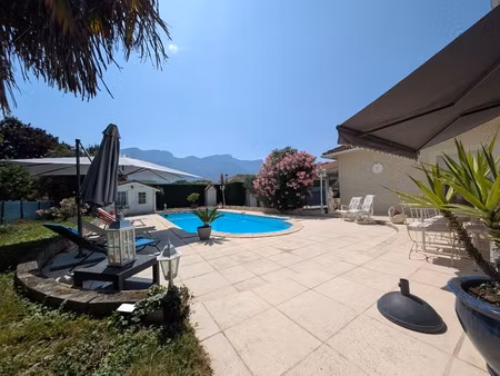 maison 6 pièces - 150 m²