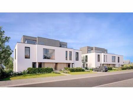 zeer lichtrijke ben-appartement  met grote terrassen en 2 kamers !