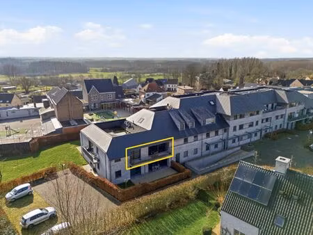 lichtrijk appartement op centrale ligging te dikkelvenne