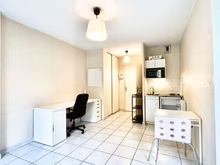 location appartement 1 pièce 28 m² à grenoble (38000)