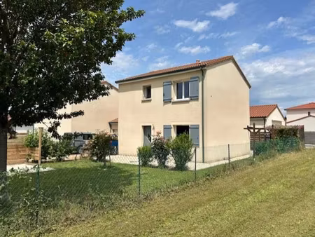 vente maison 4 pièces 94 m² à ennezat (63720)  230 000 €