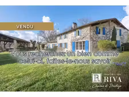 maison en pierre de 202 m2 + dependances sur 5874 m2