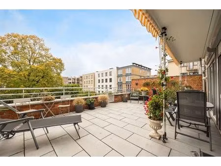 ruim appartement met daktuin aan de schelde