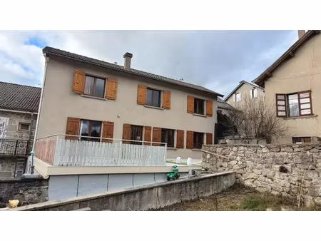vente maison 6 pièces 176 m² à le chambon-sur-lignon (43400)  232 000 €