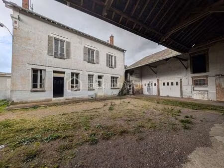 maison de maitre de 177 m² à trigueres