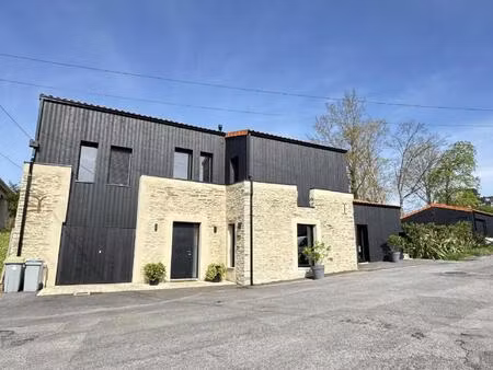 maison ancienne rénovée et agrandie par architecte - 160 m² de charme et de lumière  3 cha