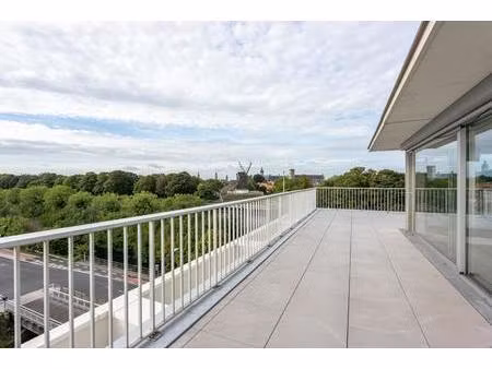 luxueus penthouse appartement (215m² + 120m² terras) te brugge