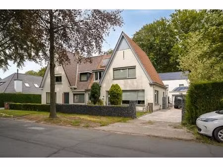 huis met magazijn/kantoorruimte te koop in assebroek