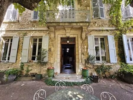 maison de luxe à vendre à chabeuil : 590 000 € | 483m²