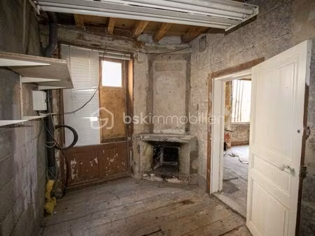 appartement de 83 69 m² à riom