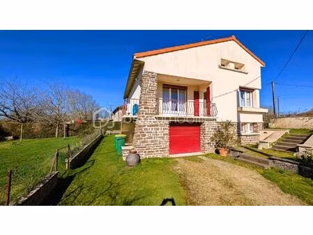 maison traditionnelle de 90 m² à fenioux