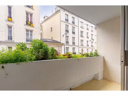 studio meublé avec terrasse et ascenseur