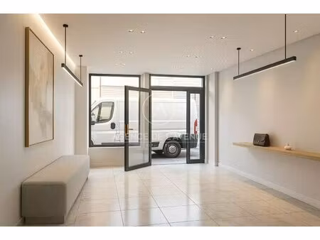 location local commercial 34m² la seyne sur mer 83500