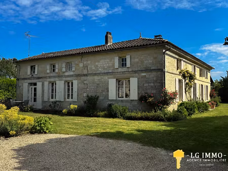 propriété 280m2 + maison d'invités  piscine  court de tennis