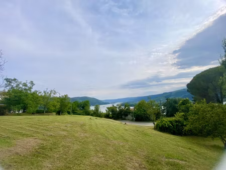 magnifique terrain constructible de 970 m2  l'écrin idéal po