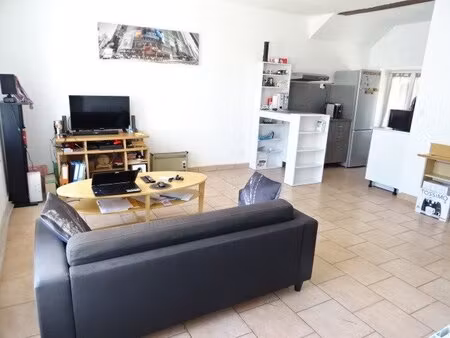 appartement f2 rdc avec parking