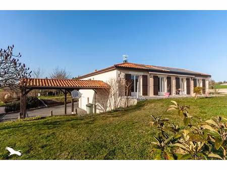 vente maison 5 pièces 135 m² à riberac (24600)  197 950 €