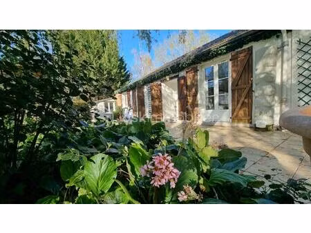 maison traditionnelle de 164 m² à cheille