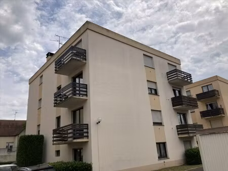 location appartement 1 pièce 29m²