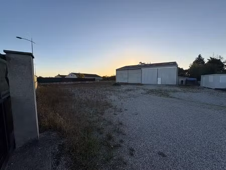 location commerce 370 m² à mours-saint-eusèbe (26540)