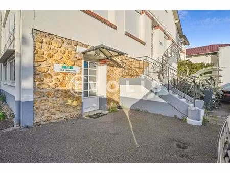 a louer - bureaux renoves en rdc