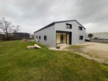 vente bureau montrabe 31850