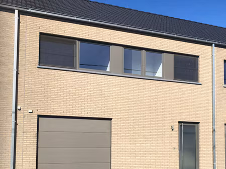 huis te koop in bavegem met 3 slaapkamers
