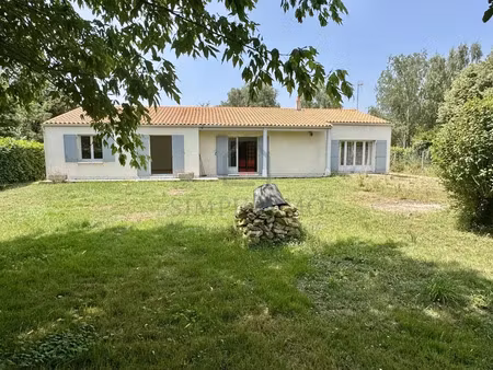 vente maison 6 pièces 180m2 saint-hippolyte 17430 - 231000 € - surface privée