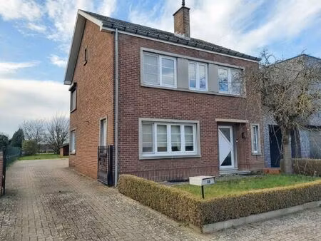 huis te koop in maasmechelen met 3 slaapkamers