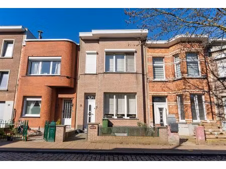 huis te koop in deurne met 3 slaapkamers