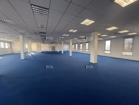 a louer - plateau de bureaux à partir de 25 m² à 235 m²
