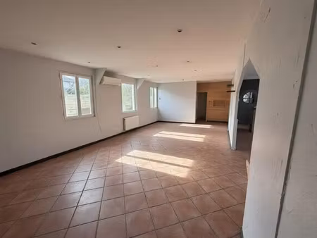 location commerce la teste de buch 33260