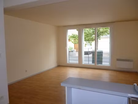 location appartement 3 pièces 61m² orleans 45100
